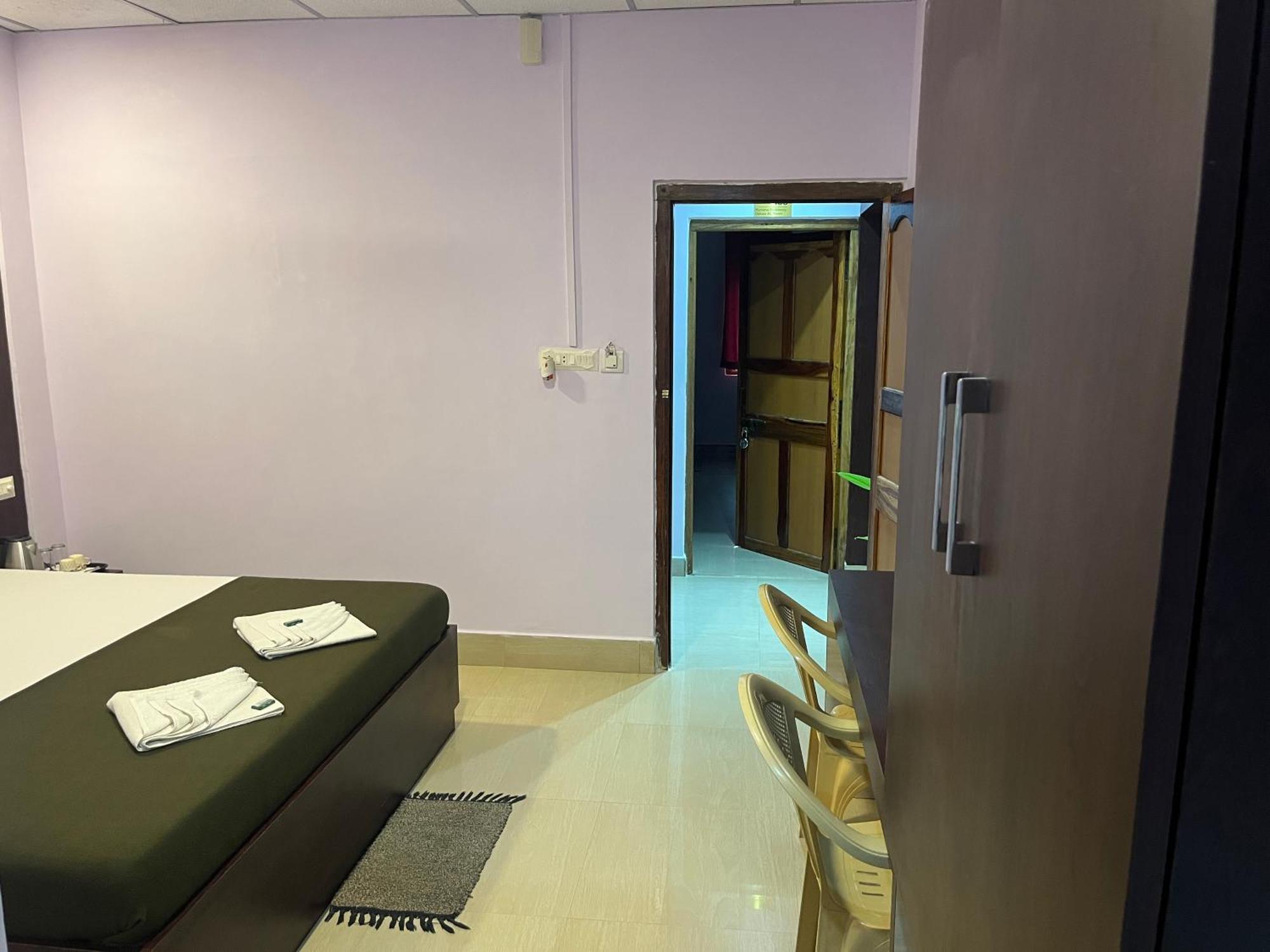 Hotel Purnima Residency Lakshmanpur Esterno foto