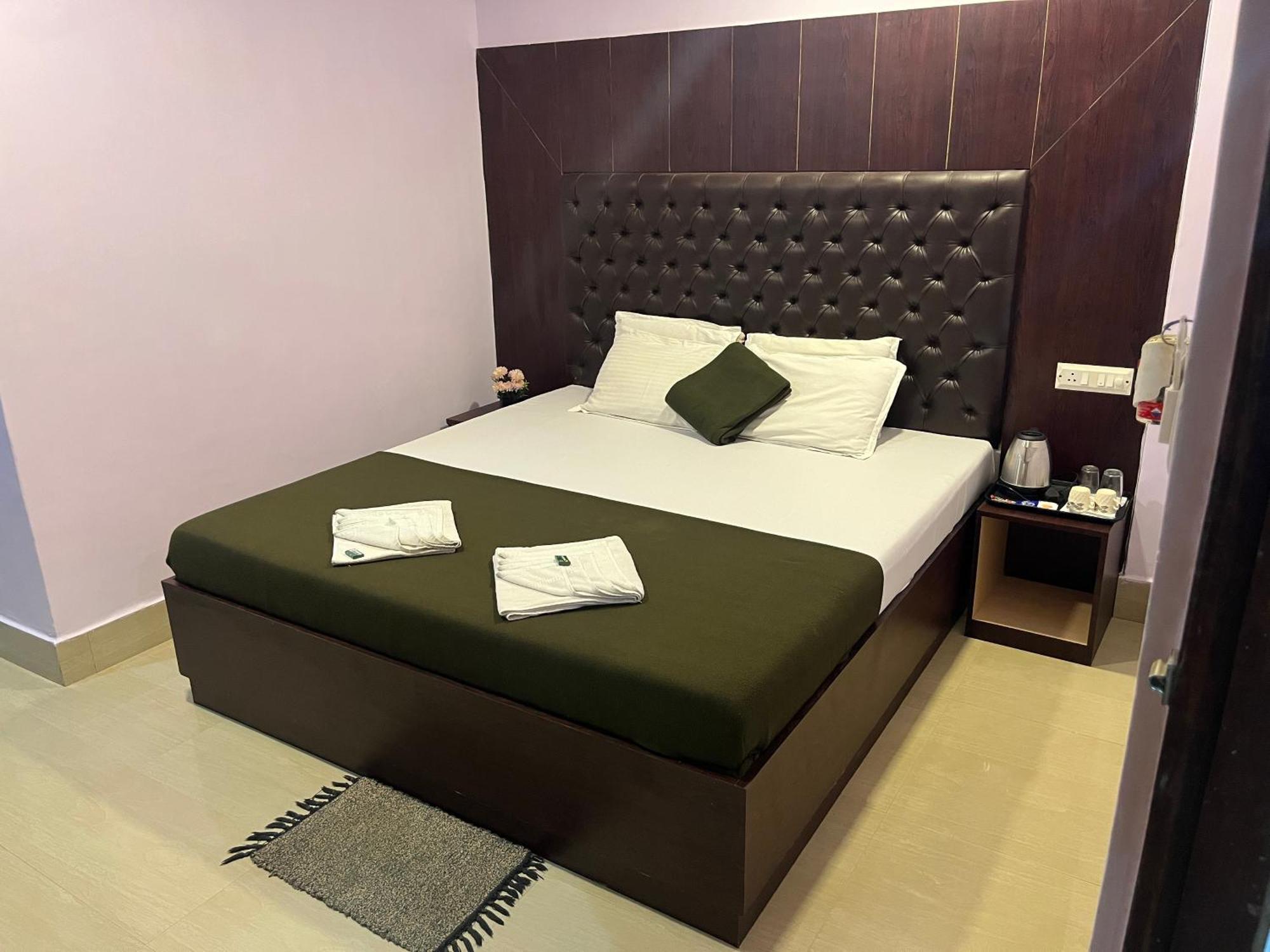 Hotel Purnima Residency Lakshmanpur Esterno foto