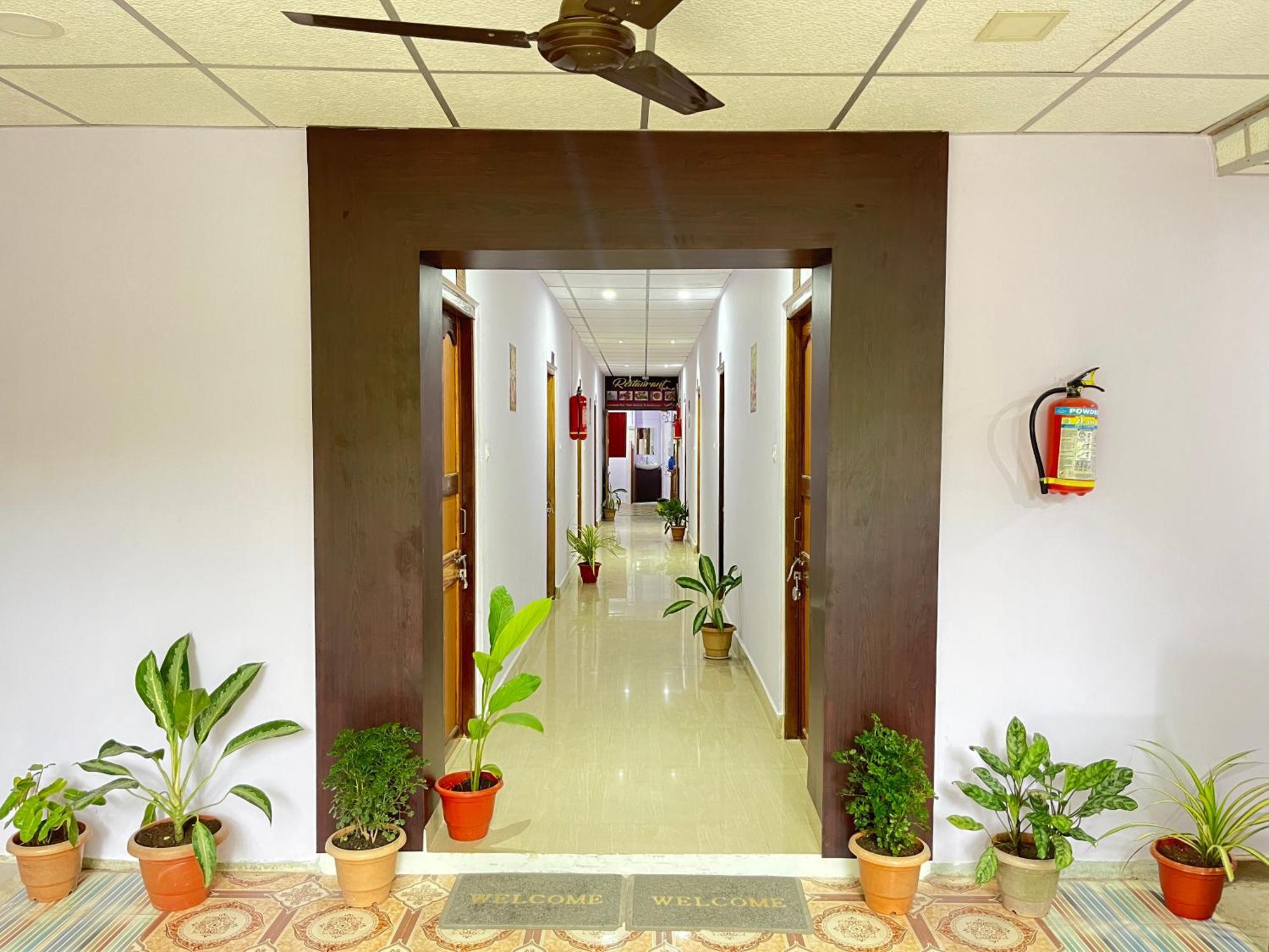 Hotel Purnima Residency Lakshmanpur Esterno foto